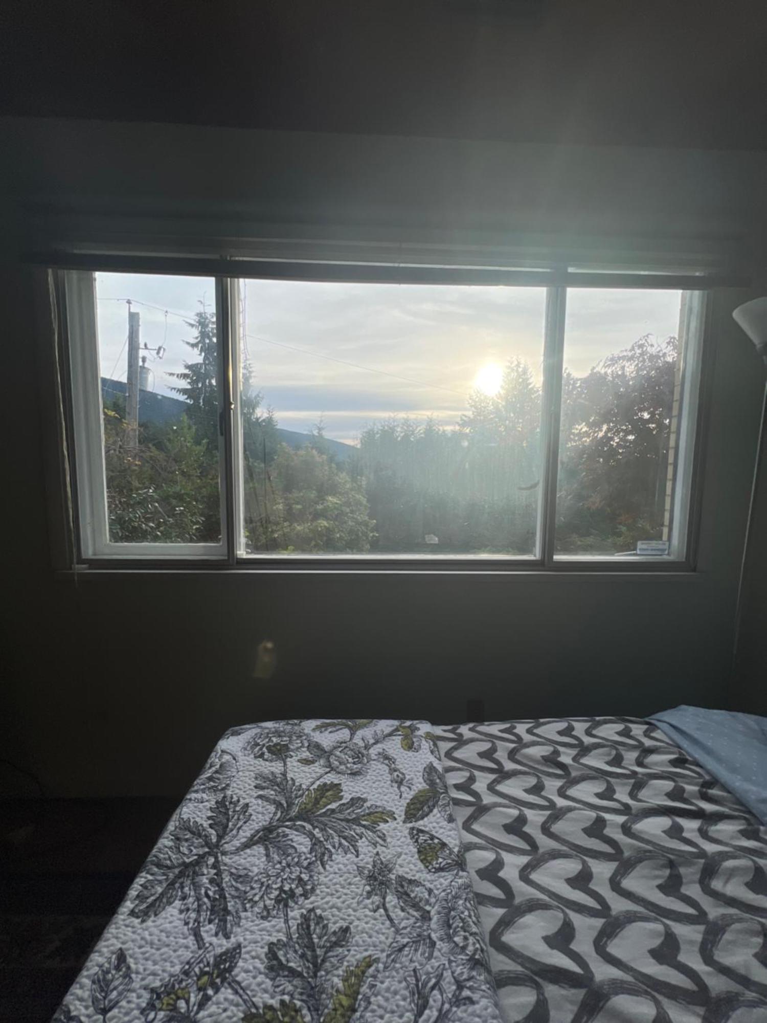 Guesthouse In Уест Ванкувър Екстериор снимка